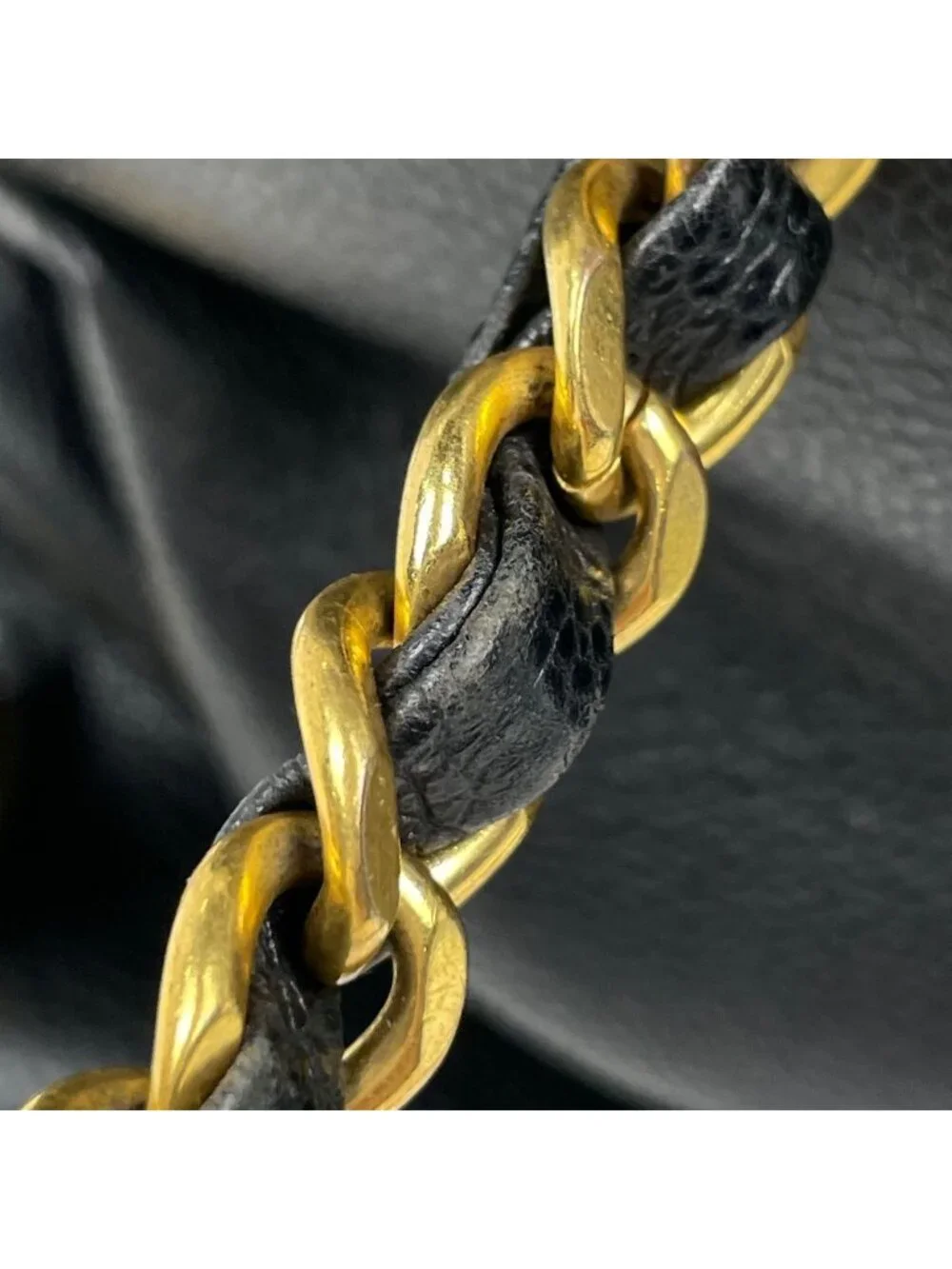 Chanel CC Logo Chain Shoulder Bag Caviar Leather Black